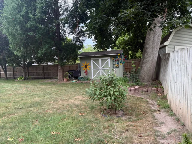 $229,000 | 109 East Pine Street, Fremont, MI 49412