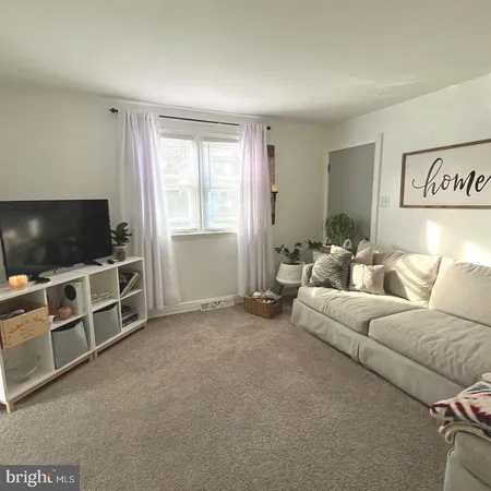 $1,950 | 128 Princeton Road, Audubon, NJ 08106
