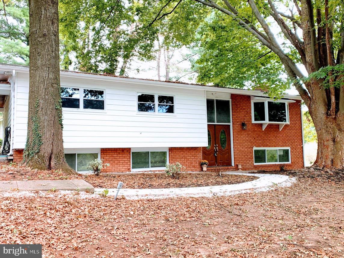 9107 Pittsfield Road Baltimore, MD 21208 - Photo 2 of 19 Large house with attached carport