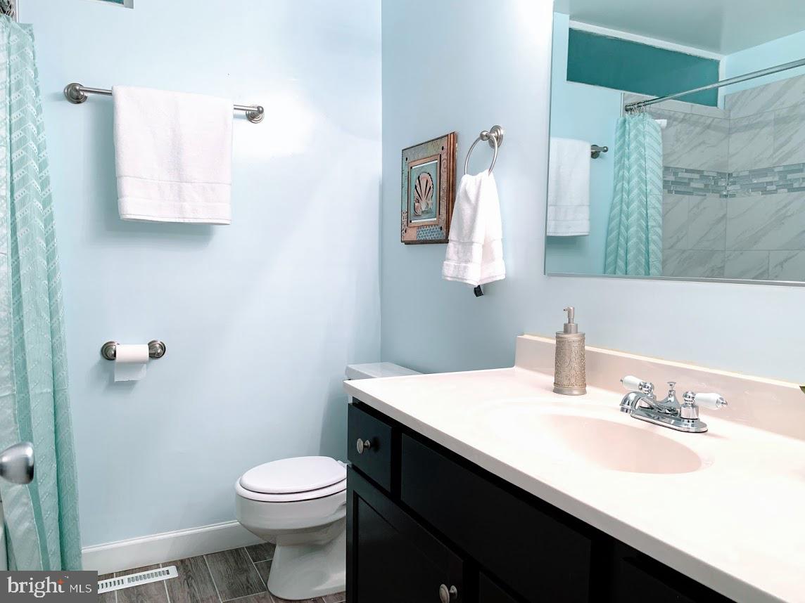 9107 Pittsfield Road Baltimore, MD 21208 - Photo 14 of 19 Master bath