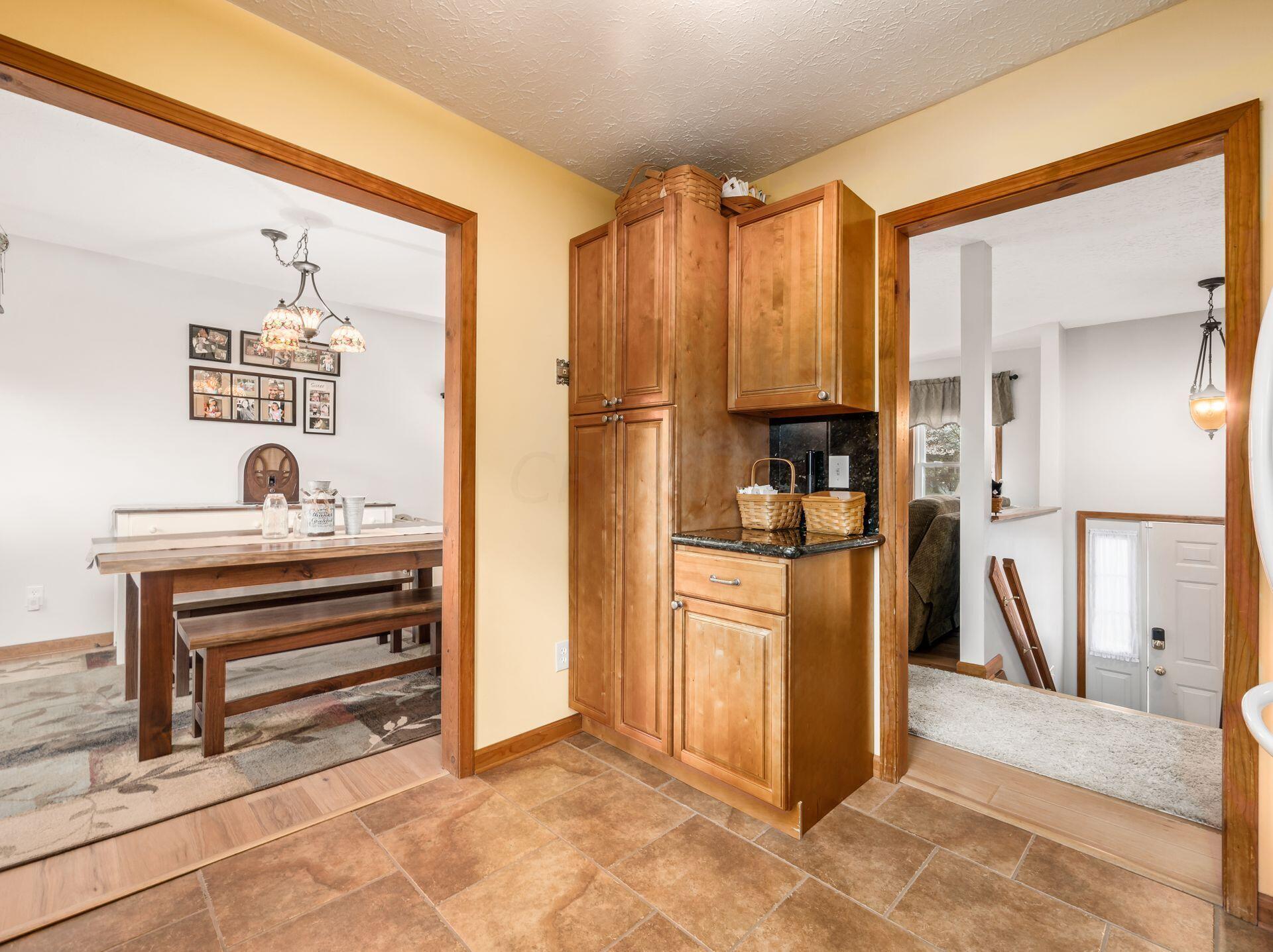 5347 Davidson Road Hilliard, OH 43026 - Photo 11 of 33 015_2c82c_N 5347 Davidson 058