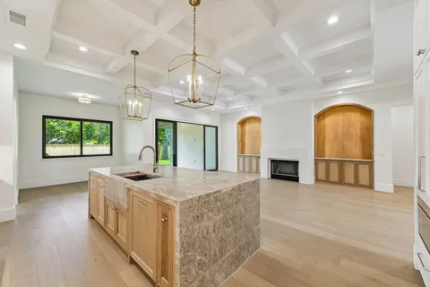 $2,895,000 | 8802 Lanell Lane, Houston, TX 77055