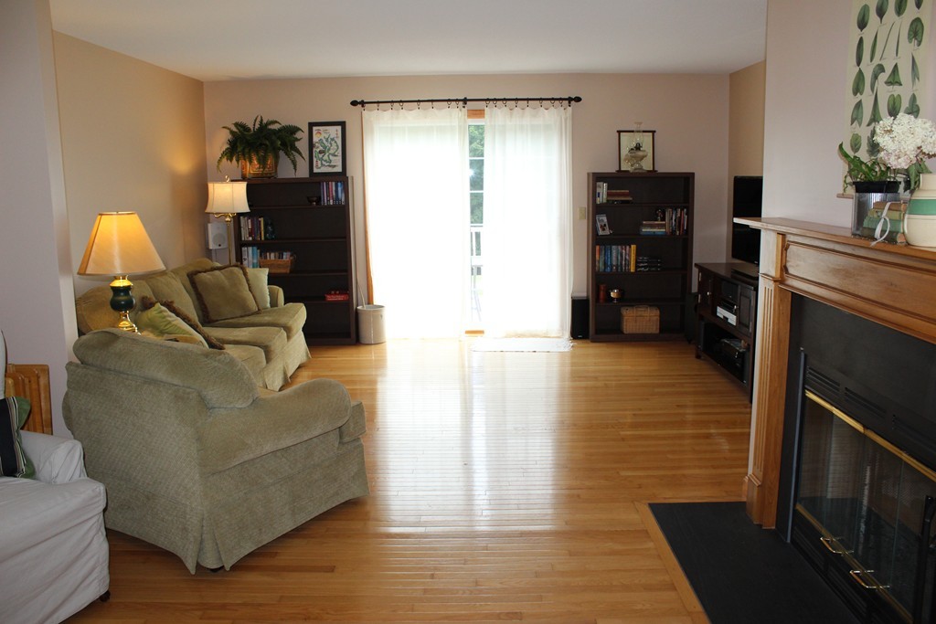 823 Little Rest Road Warren, MA 01010 - Photo 3 of 22