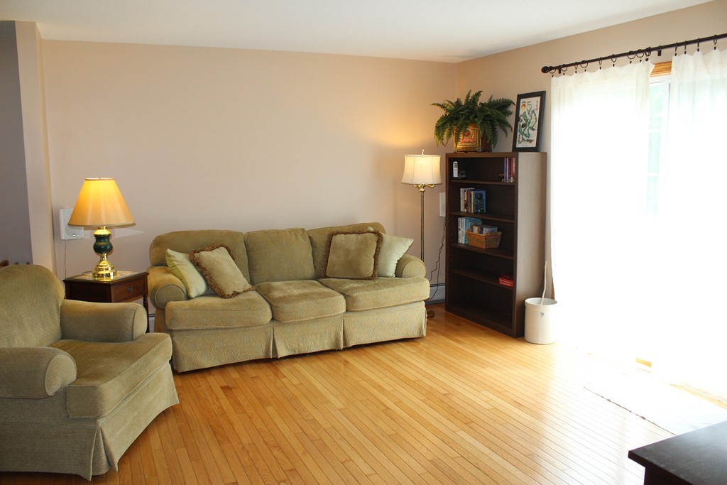 823 Little Rest Road Warren, MA 01010 - Photo 4 of 22