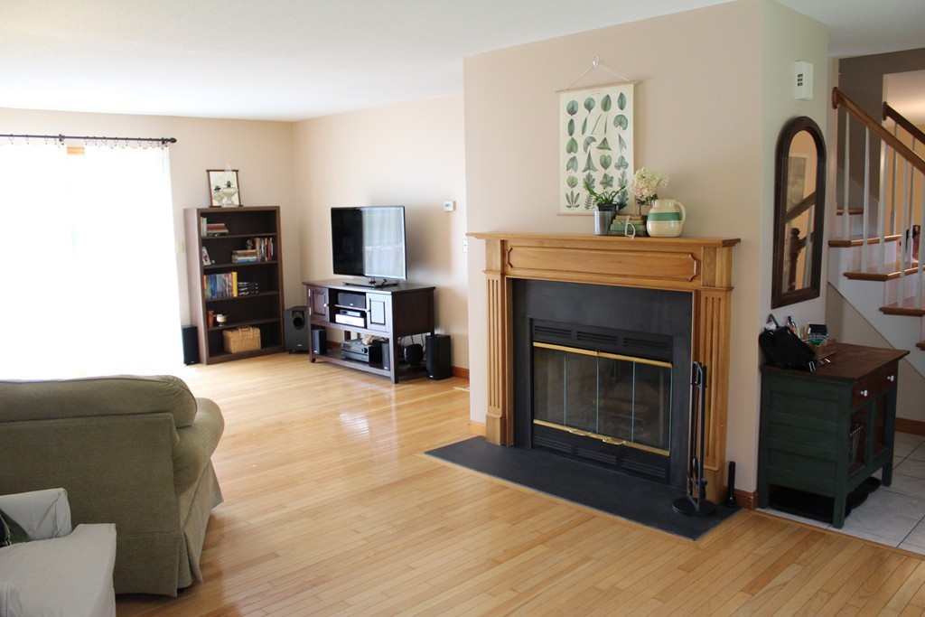 823 Little Rest Road Warren, MA 01010 - Photo 5 of 22