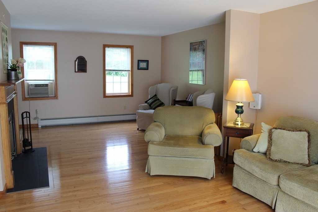823 Little Rest Road Warren, MA 01010 - Photo 6 of 22