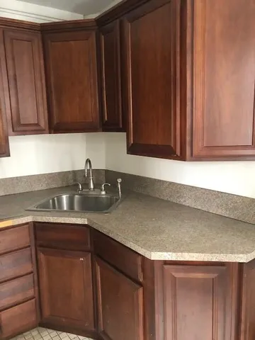 $1,050 | 707 Toulouse Street, Unit C, New Orleans, LA 70130