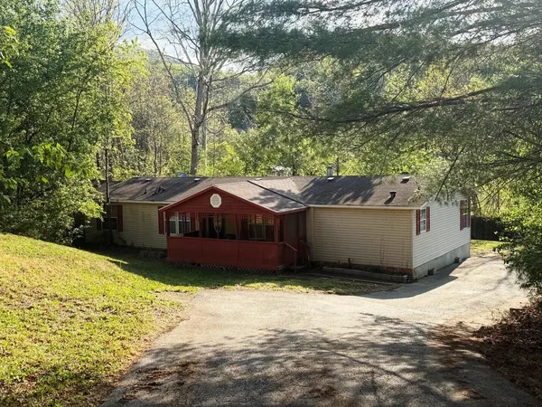 $136,000 | 2700 Bradshaw Road, Elliston, VA 24087