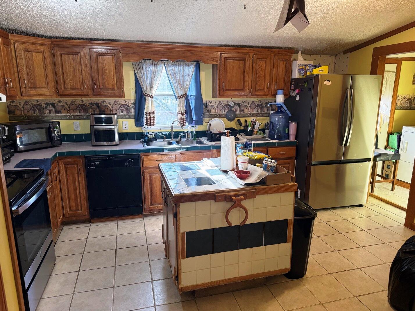 2700 Bradshaw Road Elliston, VA 24087 - Photo 2 of 12 IMG_9032