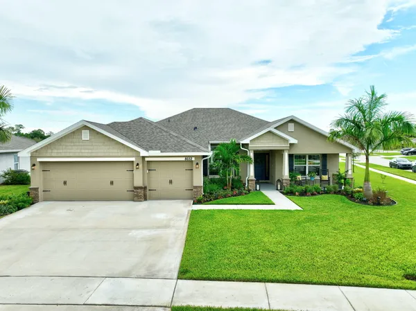 $2,950 | 8652 Waterstone Boulevard, Fort Pierce, FL 34951