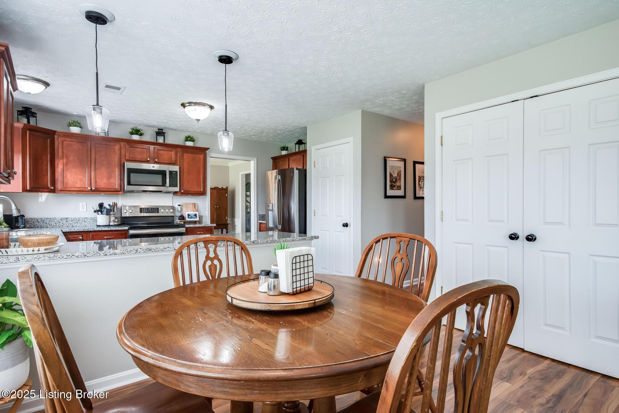 9710 Long Rifle Lane Louisville, KY 40291 - Photo 28 of 68 9710_Long_Rifle_Ln_40291_562
