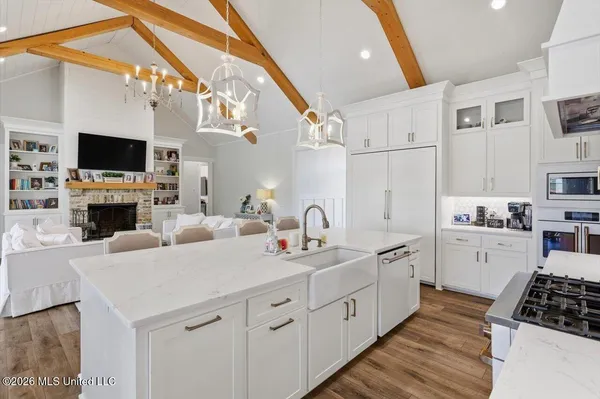 $999,999 | 1028 Honeysuckle Trail, Brandon, MS 39047