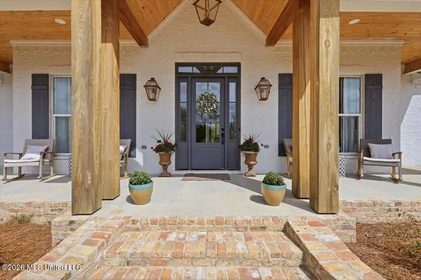 $999,999 | 1028 Honeysuckle Trail, Brandon, MS 39047