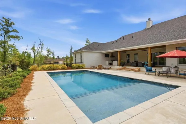 $999,999 | 1028 Honeysuckle Trail, Brandon, MS 39047