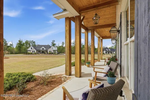 $999,999 | 1028 Honeysuckle Trail, Brandon, MS 39047