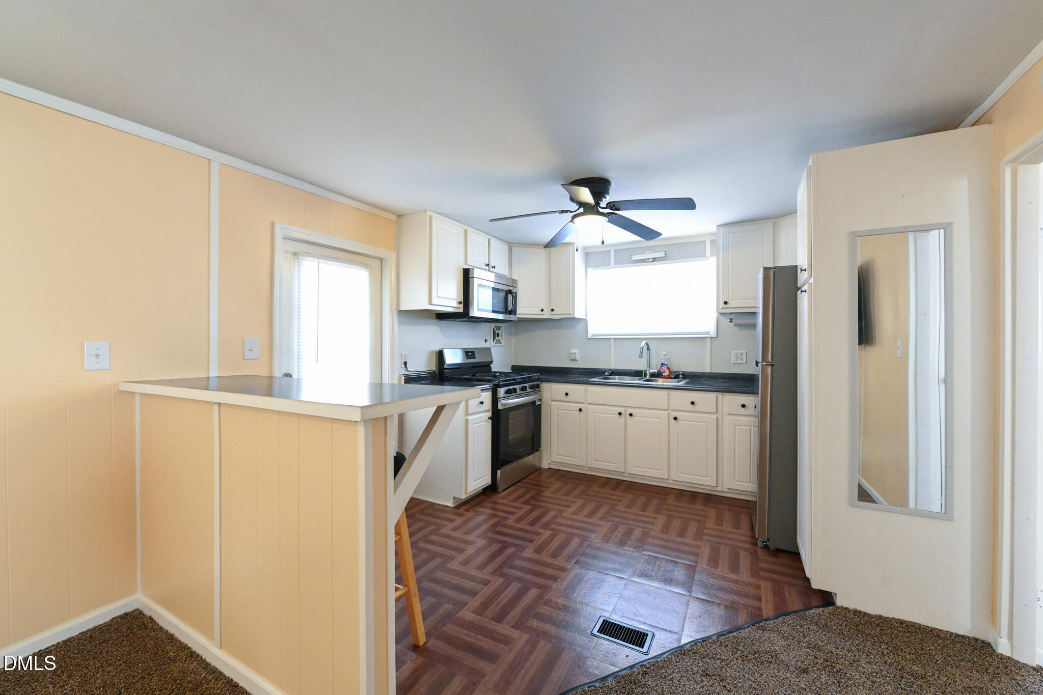 5936 West Baker Road Wilson, NC 27896 - Photo 15 of 35 016