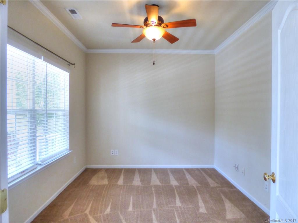 6606 Riva Ridge Court Charlotte, NC 28216 - Photo 19 of 23