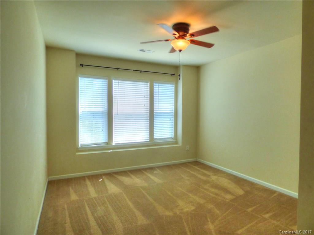 6606 Riva Ridge Court Charlotte, NC 28216 - Photo 10 of 23