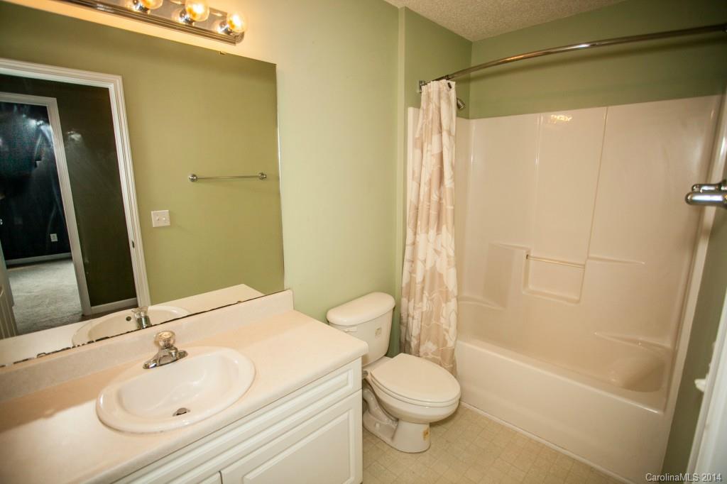 724 Kendall Green Road Fort Mill, SC 29715 - Photo 11 of 23 Gallery Image 11