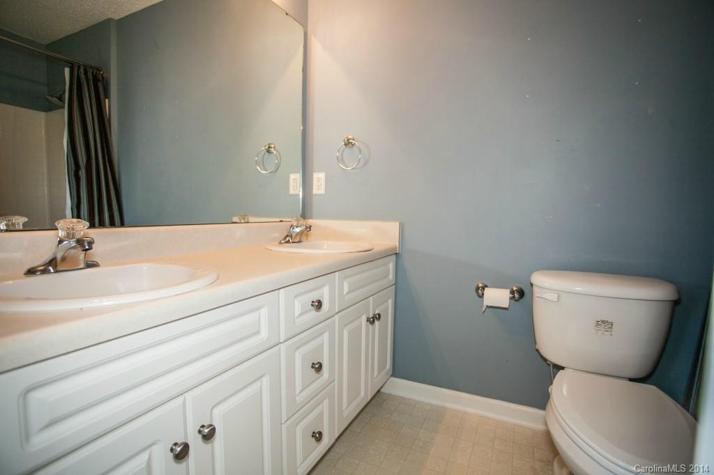 724 Kendall Green Road Fort Mill, SC 29715 - Photo 21 of 23 Gallery Image 21