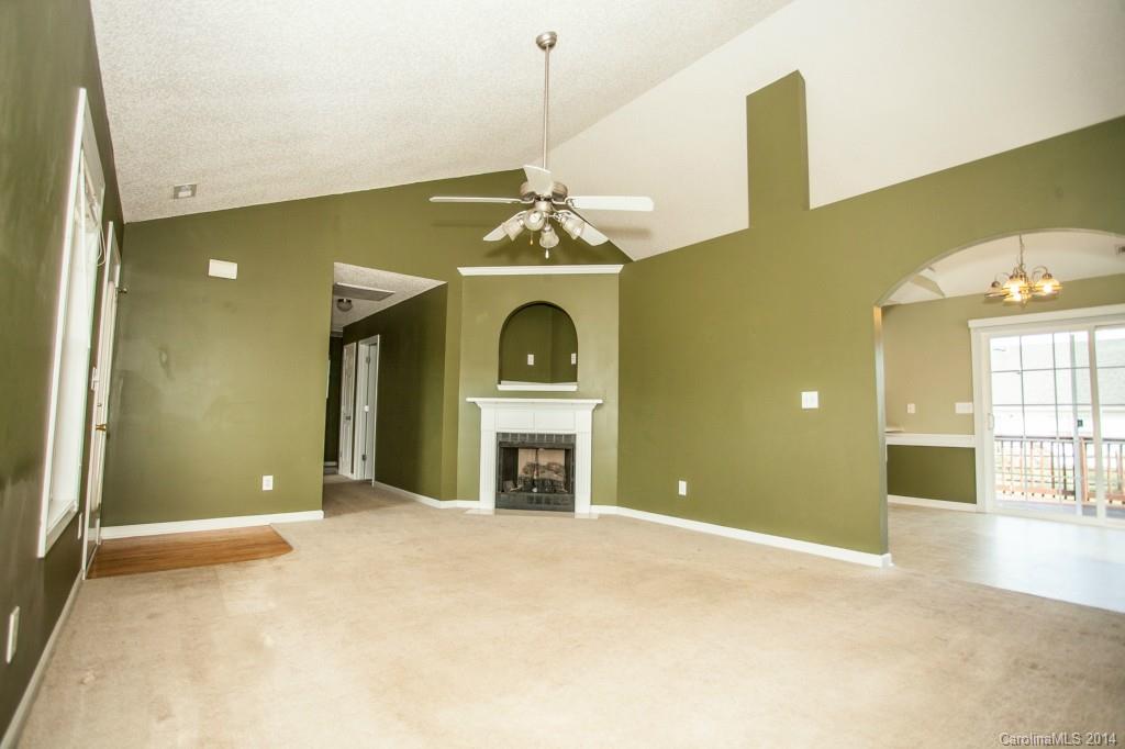 724 Kendall Green Road Fort Mill, SC 29715 - Photo 8 of 23 Gallery Image 8