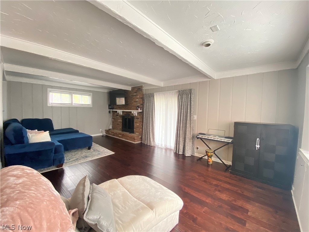 1552 Maywood Road Cleveland, OH 44121 - Photo 10 of 14 Gallery Image 10