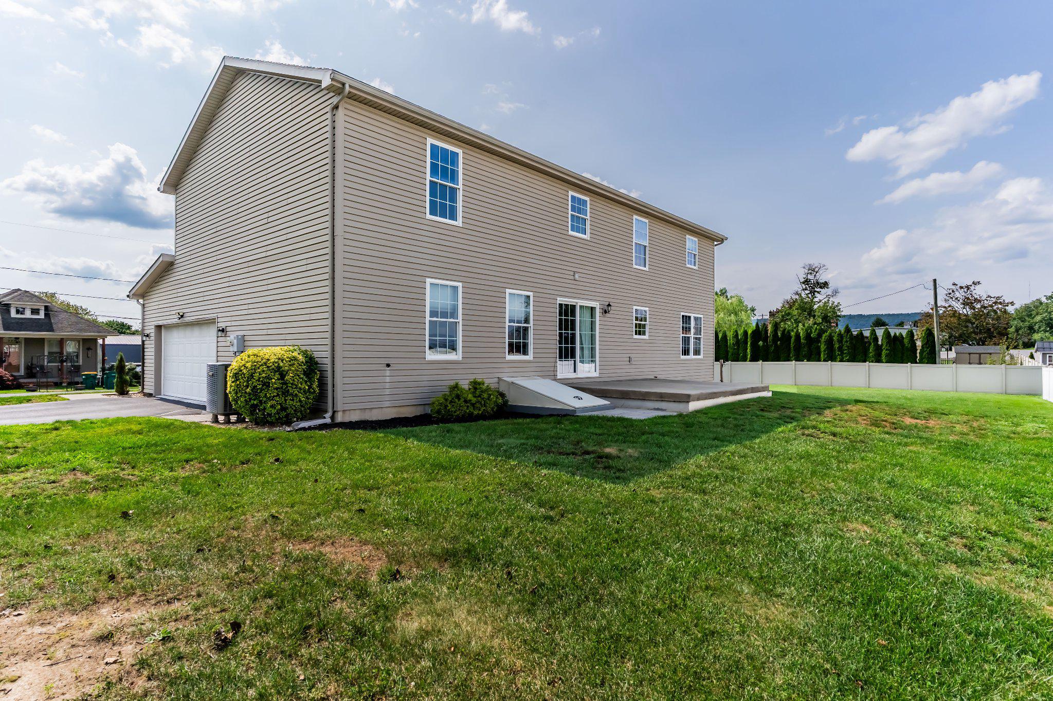 222 Chester Road Enola, PA 17025 - Photo 7 of 44 Spacious home / Corner lot.