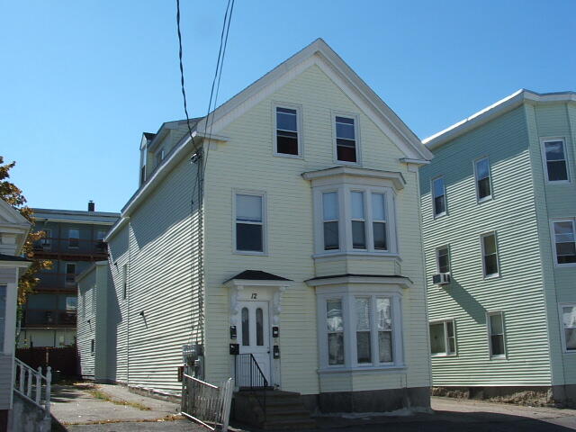 12 King Street Biddeford, ME 04005 - Photo 2 of 30 2