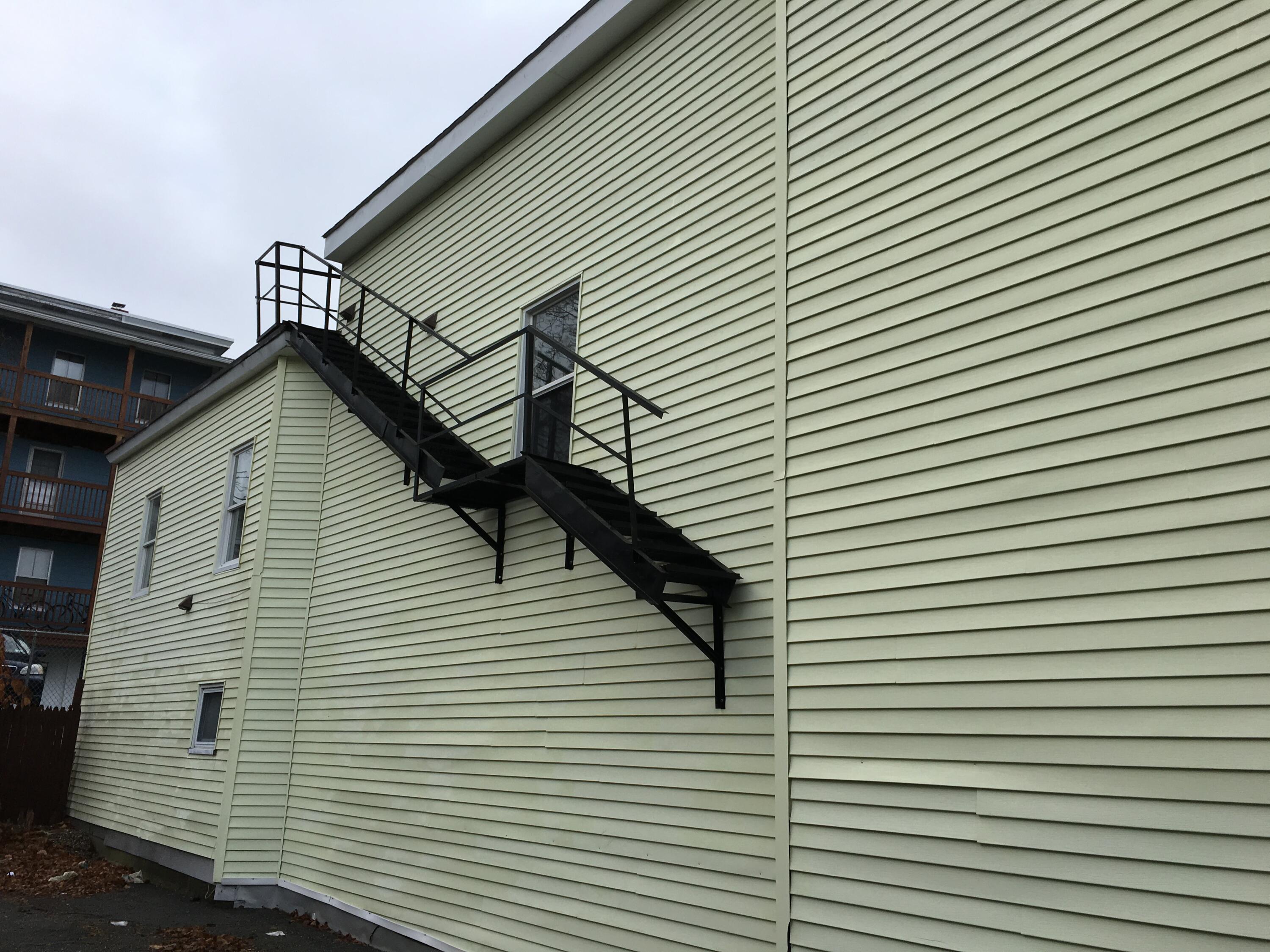 12 King Street Biddeford, ME 04005 - Photo 5 of 30 5