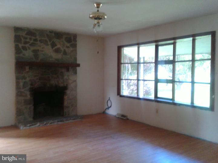 5838 Burkey Road Gap, PA 17527 - Photo 2 of 18 Living Room