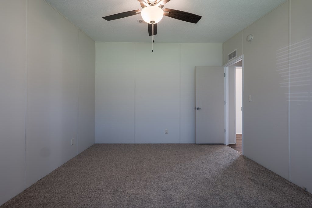 4289 Johnson Road South Valdosta, GA 31601 - Photo 33 of 45 Gallery Image 33