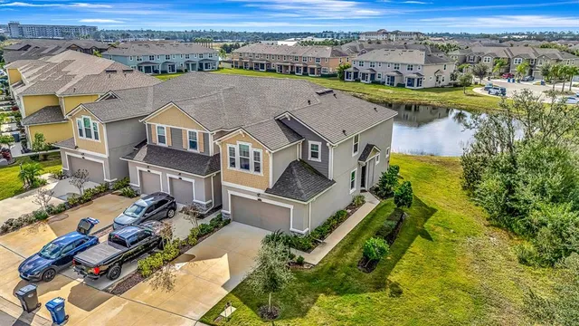 $450,000 | 11981 Sky Acrs Terrace, Bradenton, FL 34211