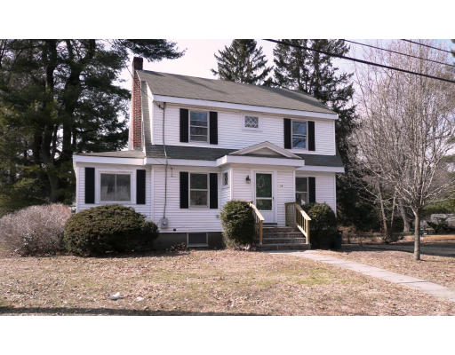 14 Harding Road Lexington, MA 02420 - Photo 1 of 9 a front view of a house with a yard