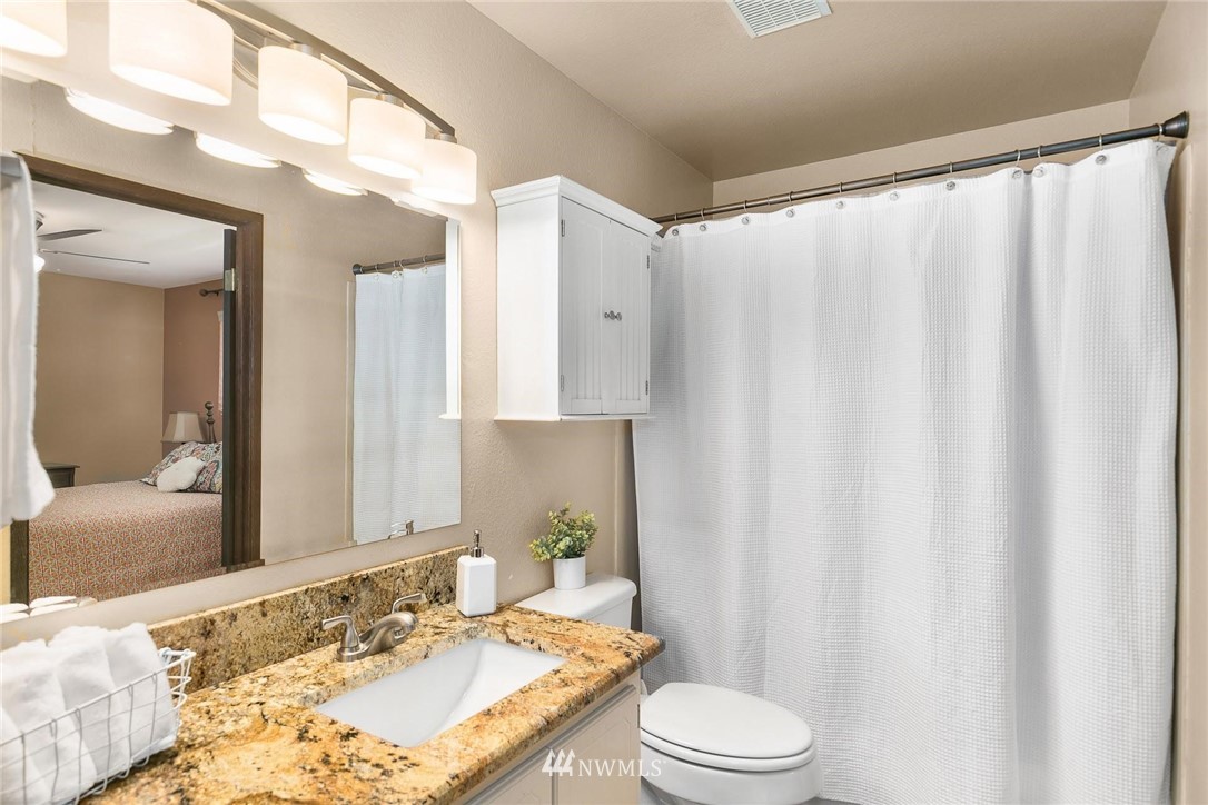 12933 Southeast 188th Street Renton, WA 98058 - Photo 11 of 18 Gallery Image 11