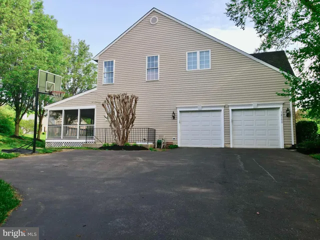 $950,000 | 14100 Twisting Lane, Dayton, MD 21036