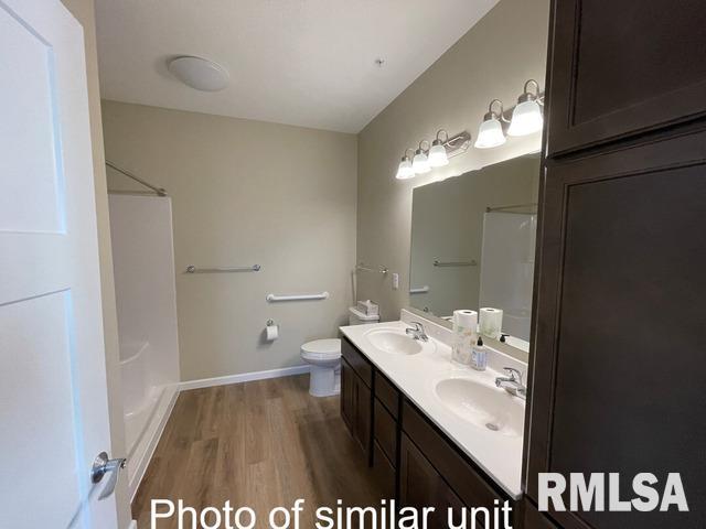 2592 Middle Road, Unit 119 Bettendorf, IA 52722 - Photo 8 of 20 Gallery Image 8