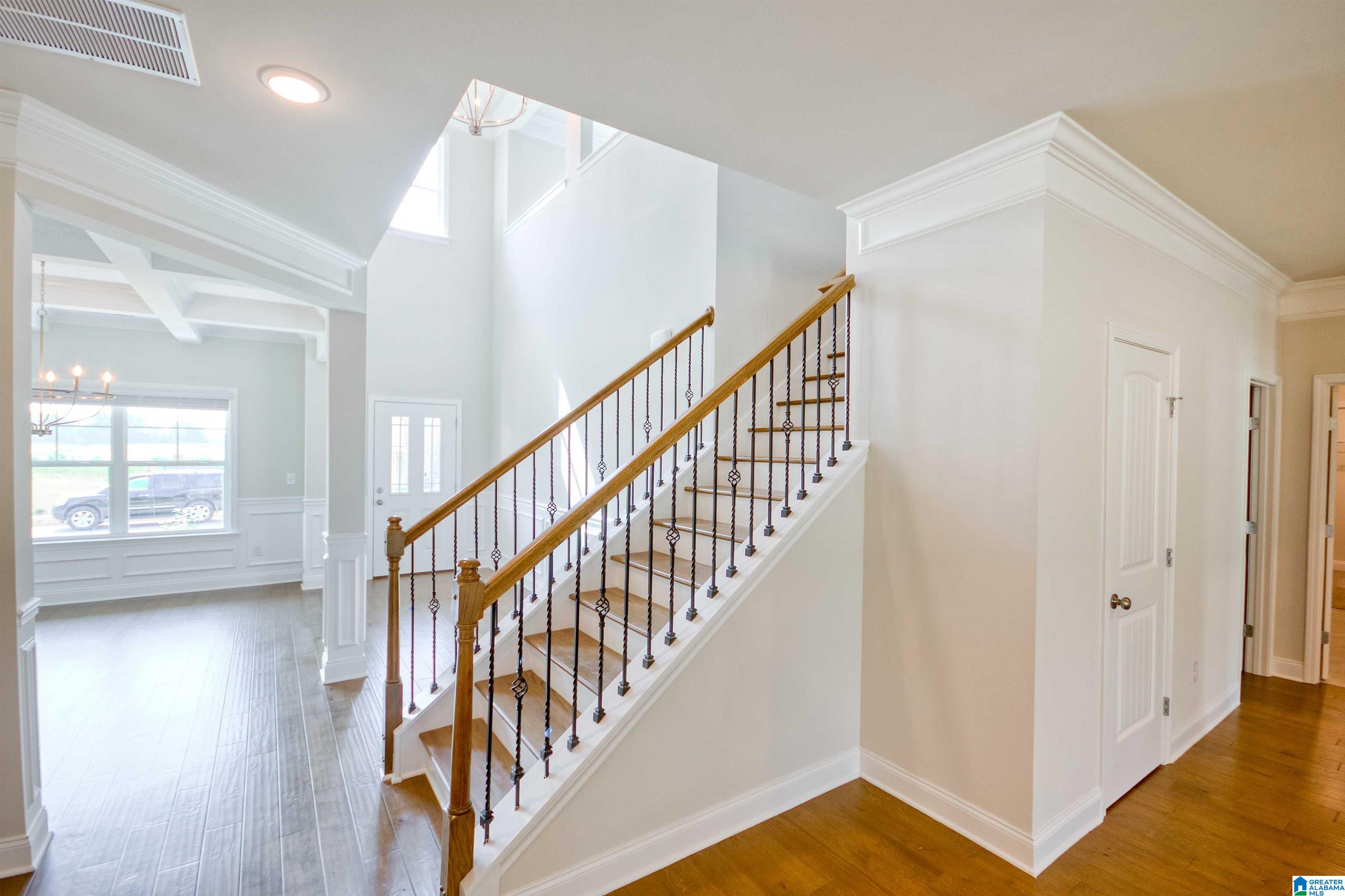 357 Wynlake Drive Alabaster, AL 35007 - Photo 2 of 24