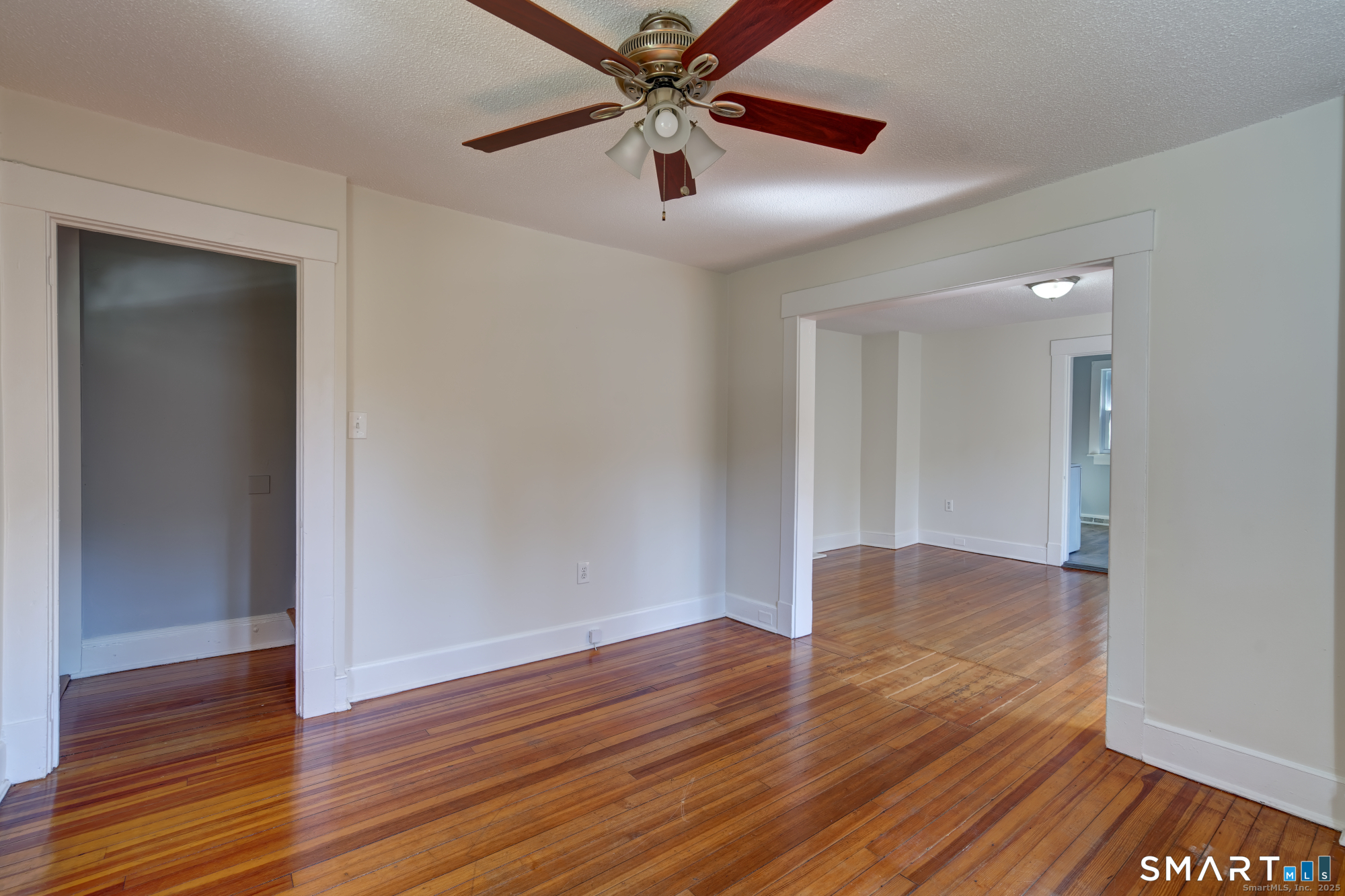 12 Addison Road Glastonbury, CT 06033 - Photo 1 of 12 SPACIOUS LR WITH HARDWOOD FLOORS