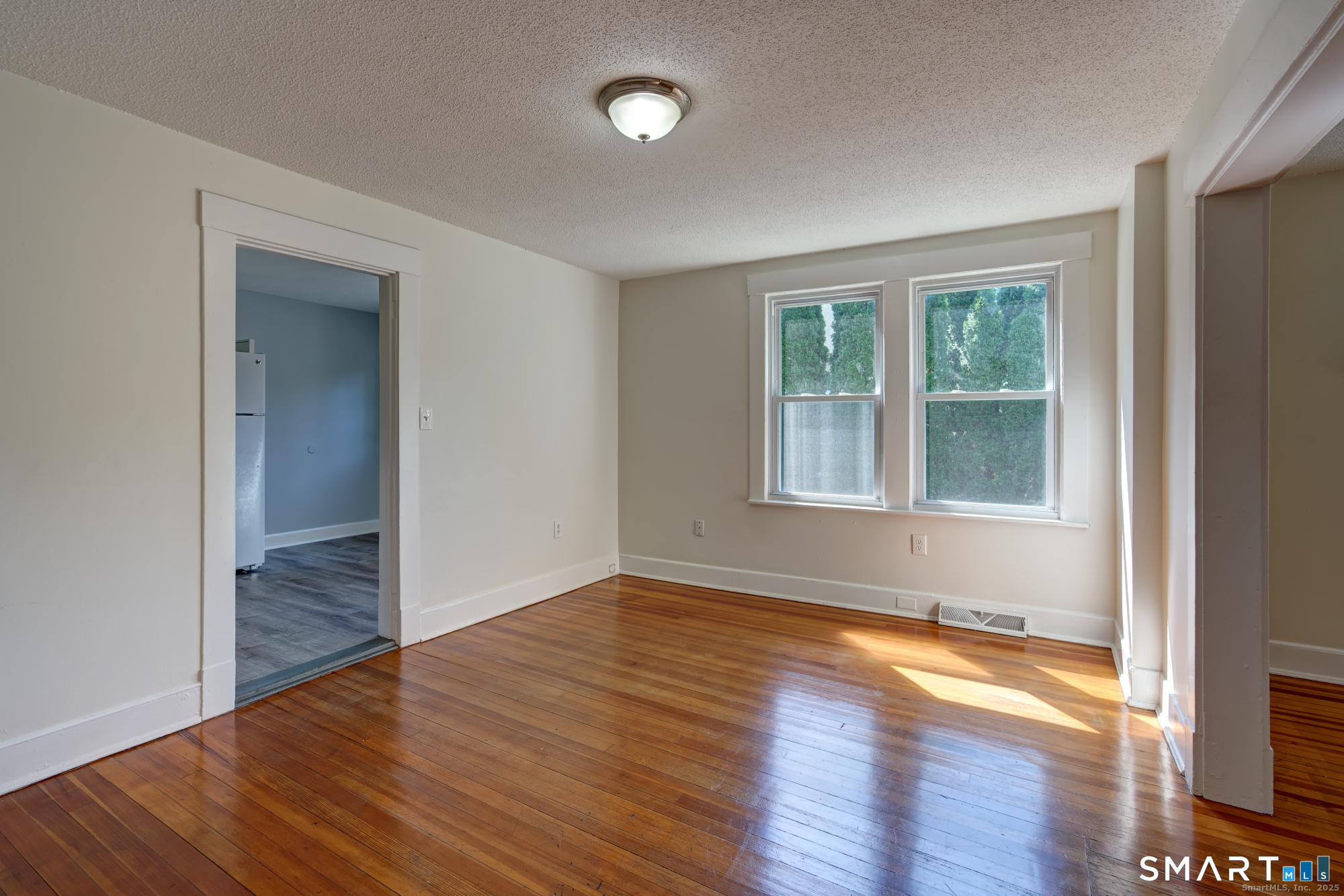 12 Addison Road Glastonbury, CT 06033 - Photo 4 of 12