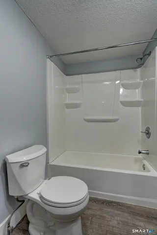 $2,500 | 12 Addison Road, Glastonbury, CT 06033