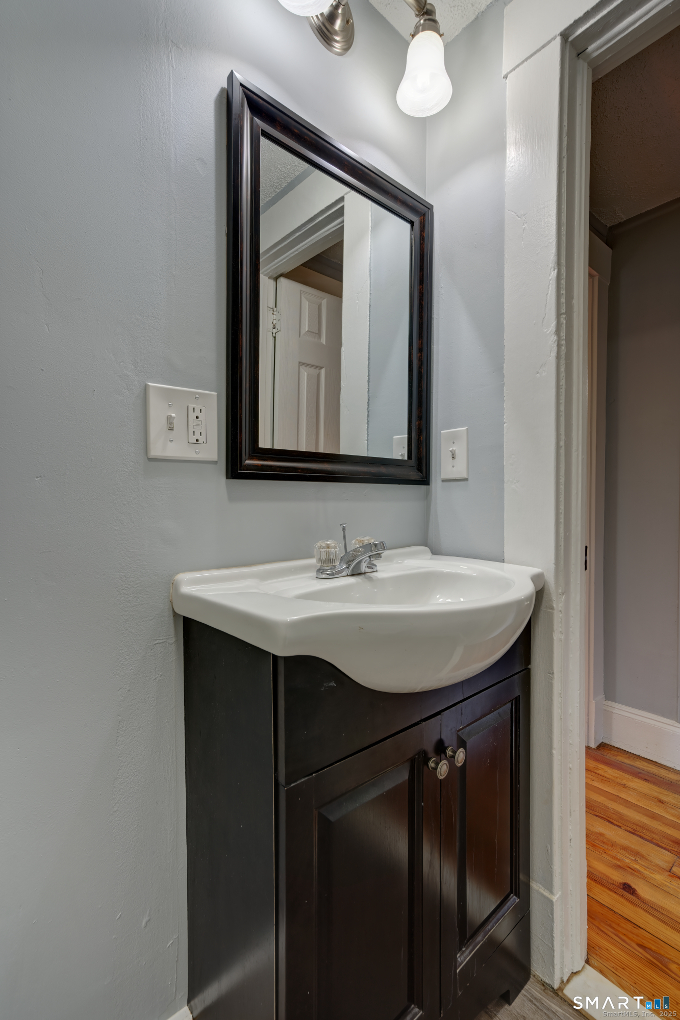 12 Addison Road Glastonbury, CT 06033 - Photo 8 of 12