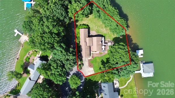 $825,000 | 160 Quail Hollow Drive, Kings Mountain, NC 28086