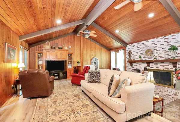 $825,000 | 160 Quail Hollow Drive, Kings Mountain, NC 28086