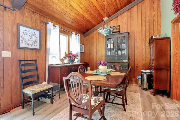 $825,000 | 160 Quail Hollow Drive, Kings Mountain, NC 28086
