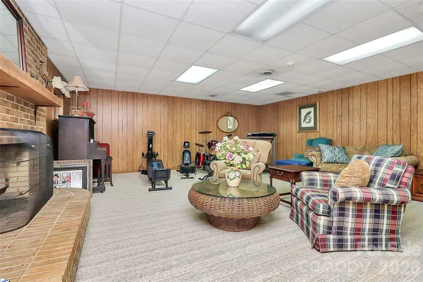 $825,000 | 160 Quail Hollow Drive, Kings Mountain, NC 28086