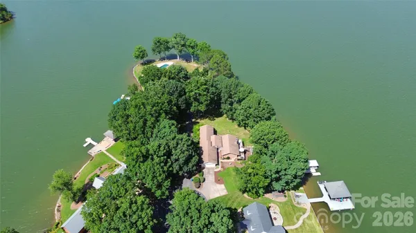 $825,000 | 160 Quail Hollow Drive, Kings Mountain, NC 28086