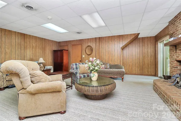 $825,000 | 160 Quail Hollow Drive, Kings Mountain, NC 28086