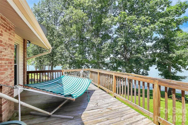 $825,000 | 160 Quail Hollow Drive, Kings Mountain, NC 28086