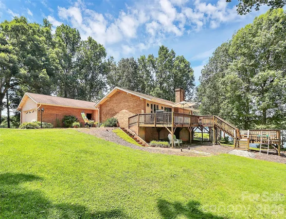 $825,000 | 160 Quail Hollow Drive, Kings Mountain, NC 28086