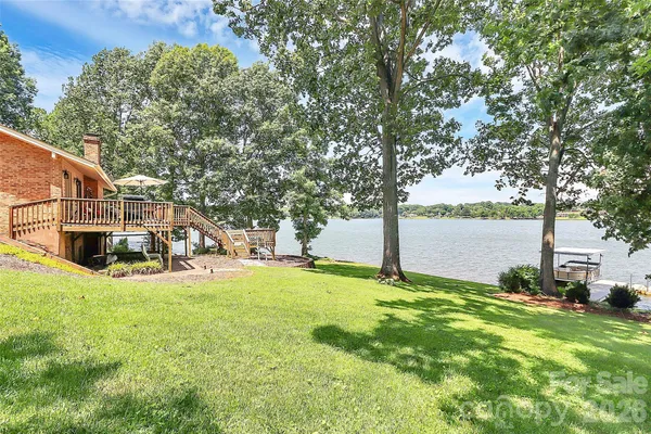 $825,000 | 160 Quail Hollow Drive, Kings Mountain, NC 28086